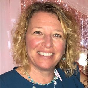 Meet your Posher, Renee